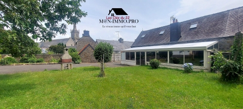 MAISON EN PIERRES 100M² - JARDIN CLOS - BOURG A PIED